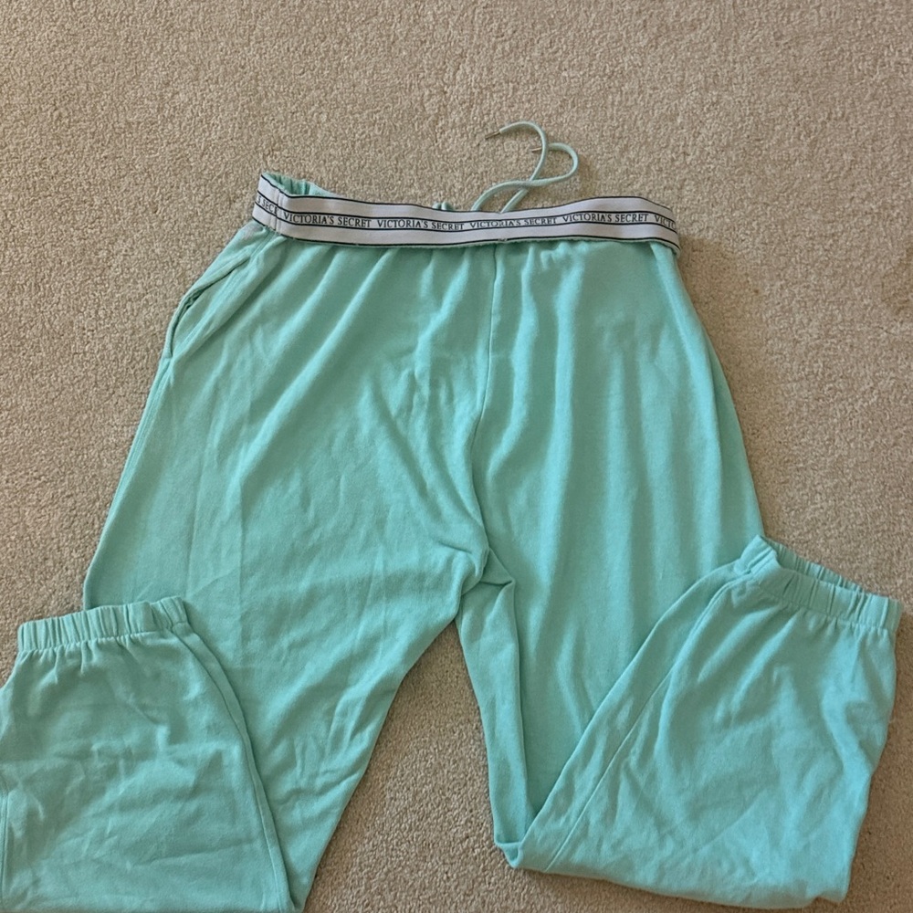 Victoria's Secret Joggers - Picture 2 of 4